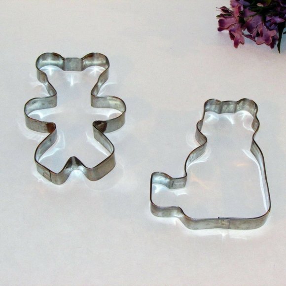 $5 ADD ON - 2 Metal Cookie Cutters Teddy Bear Baby Shower Kid's Party Baking - Picture 1 of 3